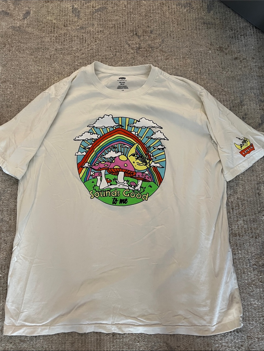 Oversized Levi's White Graphic 'Sounds Good to Me' Tee